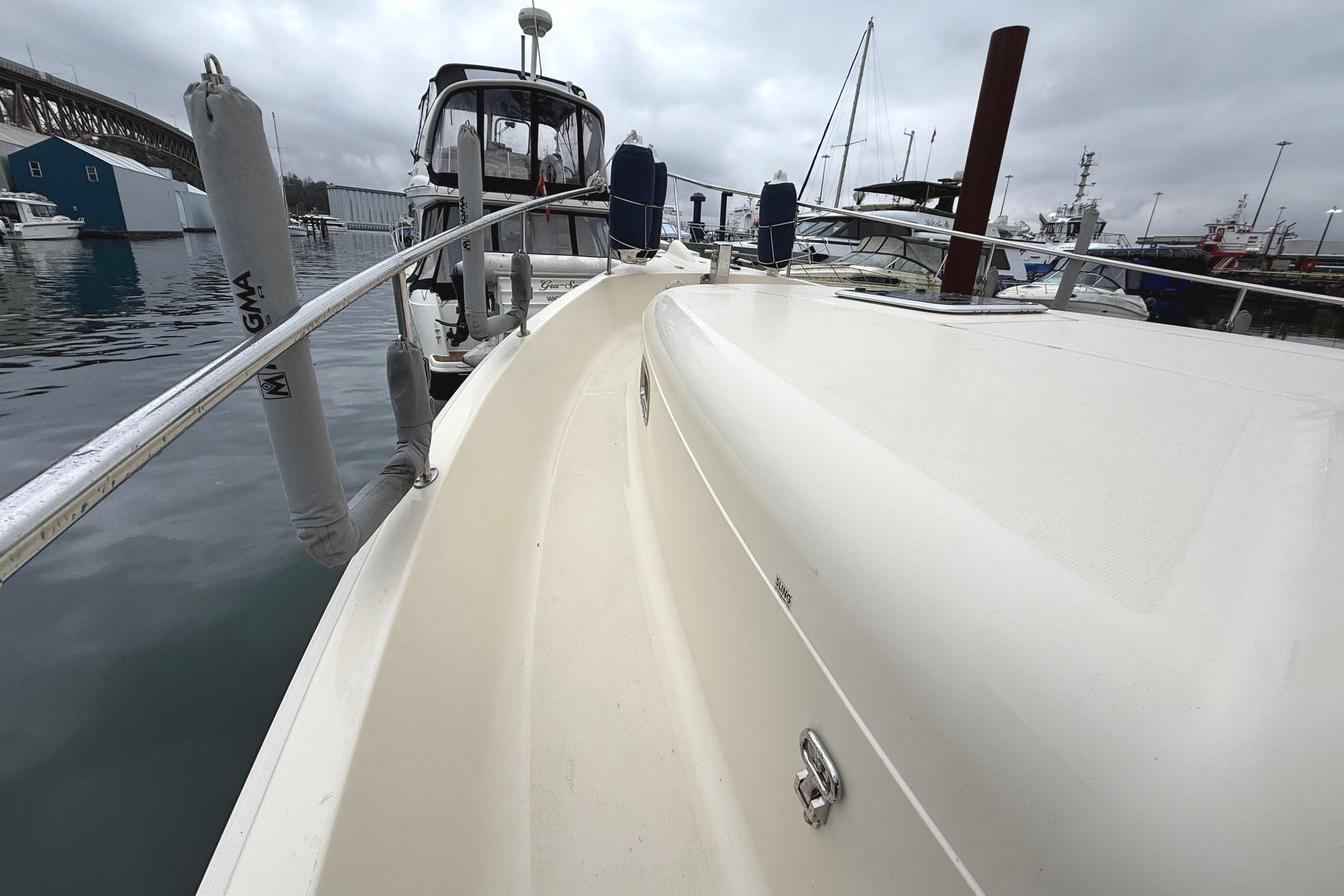 2006 Mainship 34 Trawler