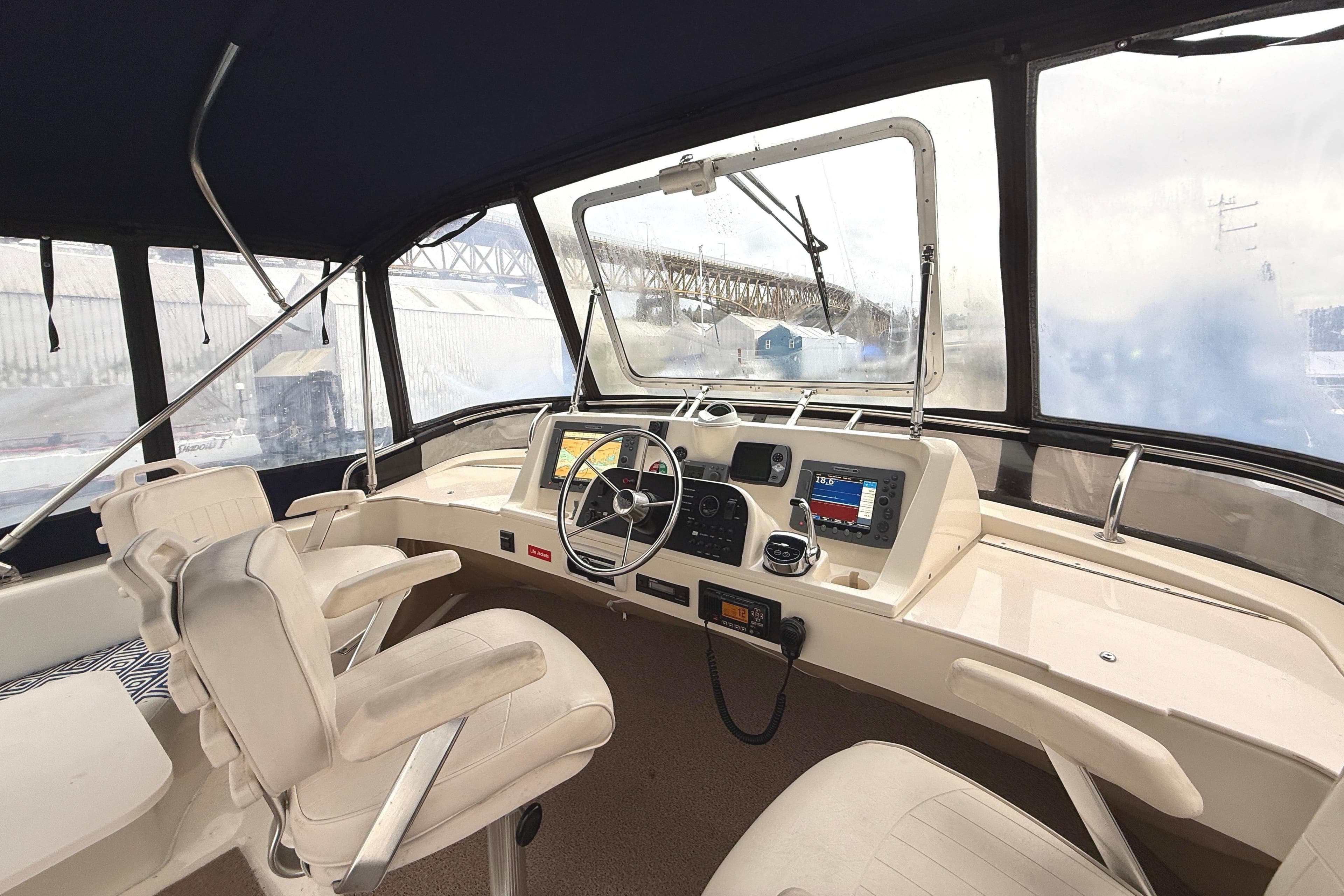 2006 Mainship 34 Trawler