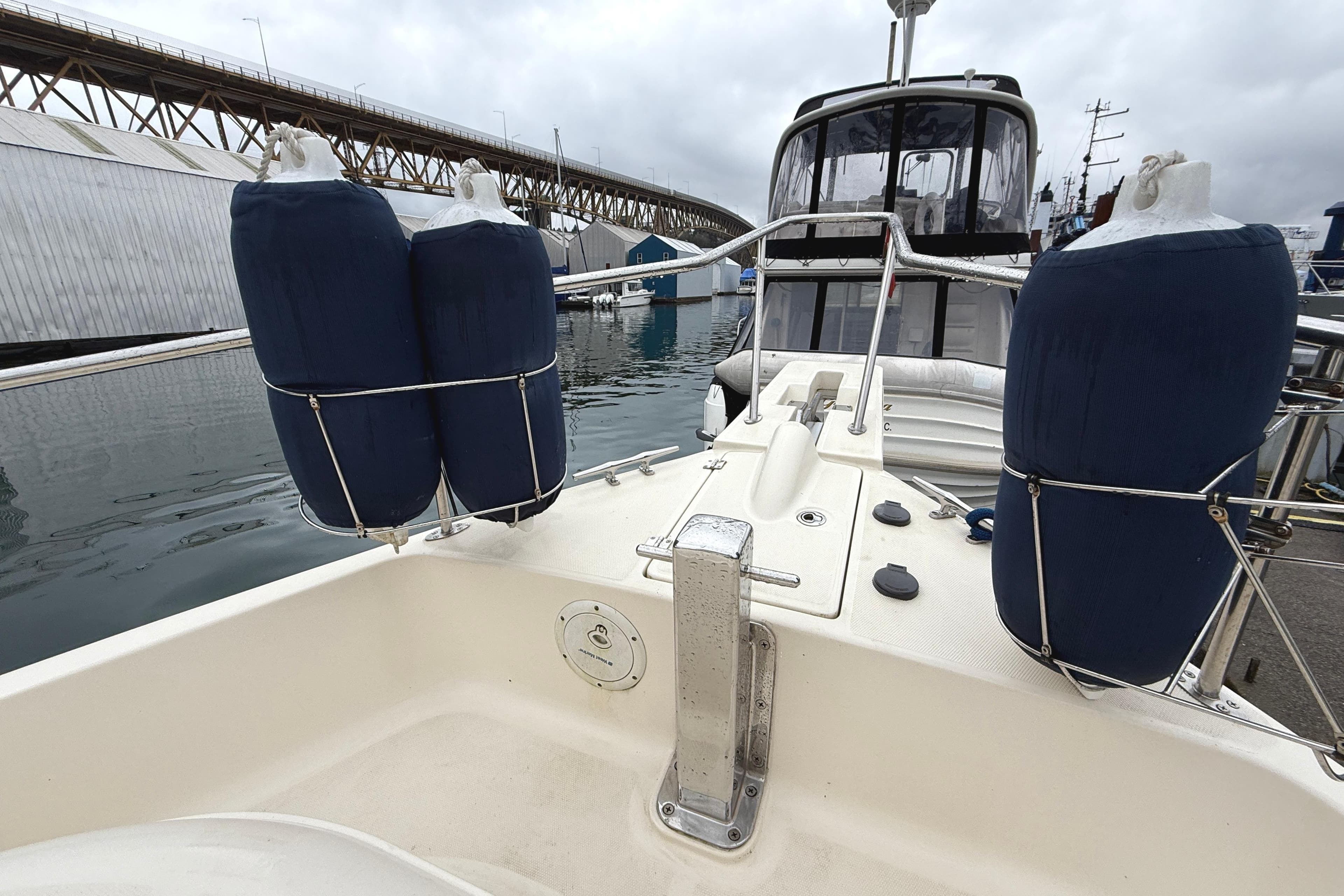 2006 Mainship 34 Trawler