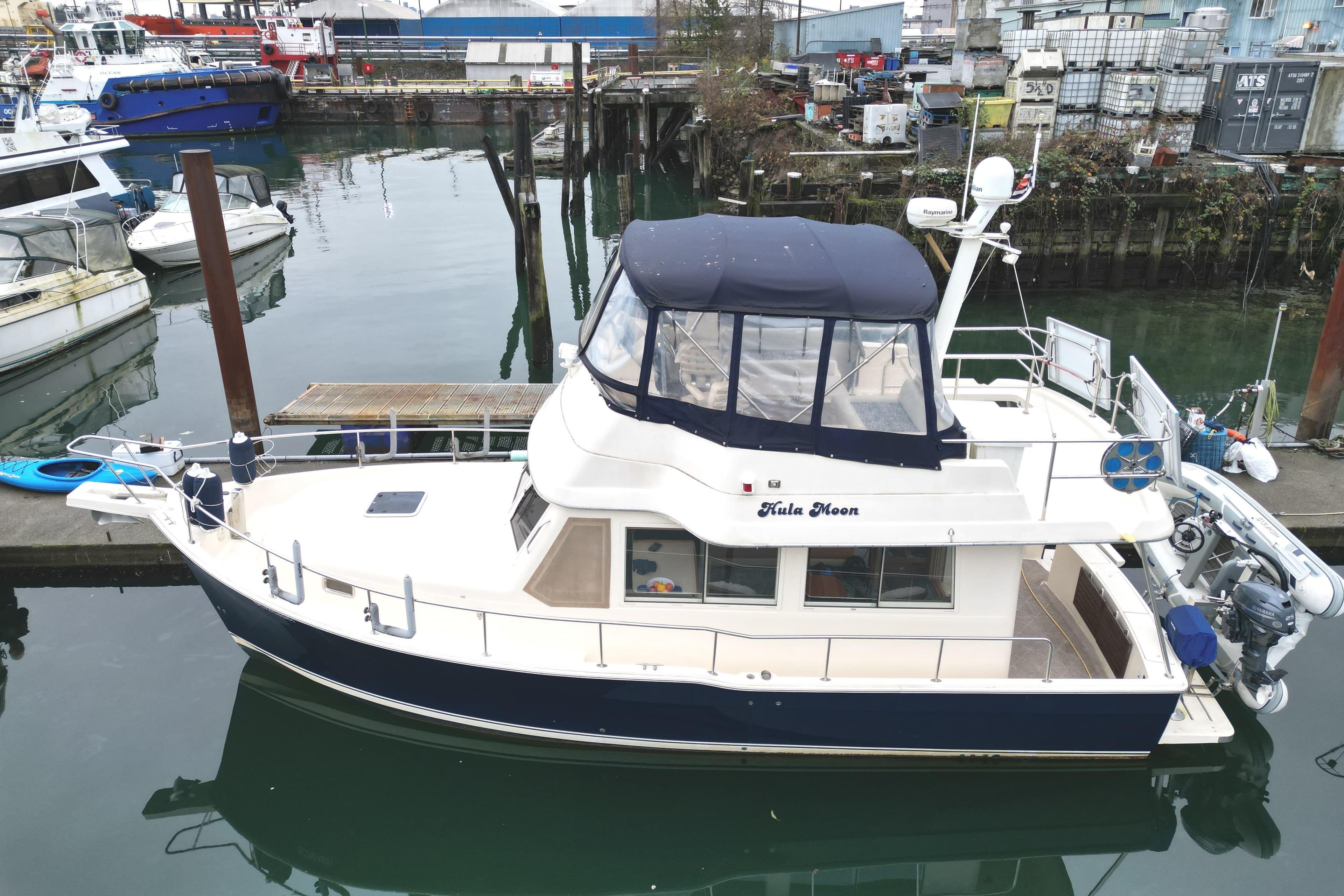 2006 Mainship 34 Trawler