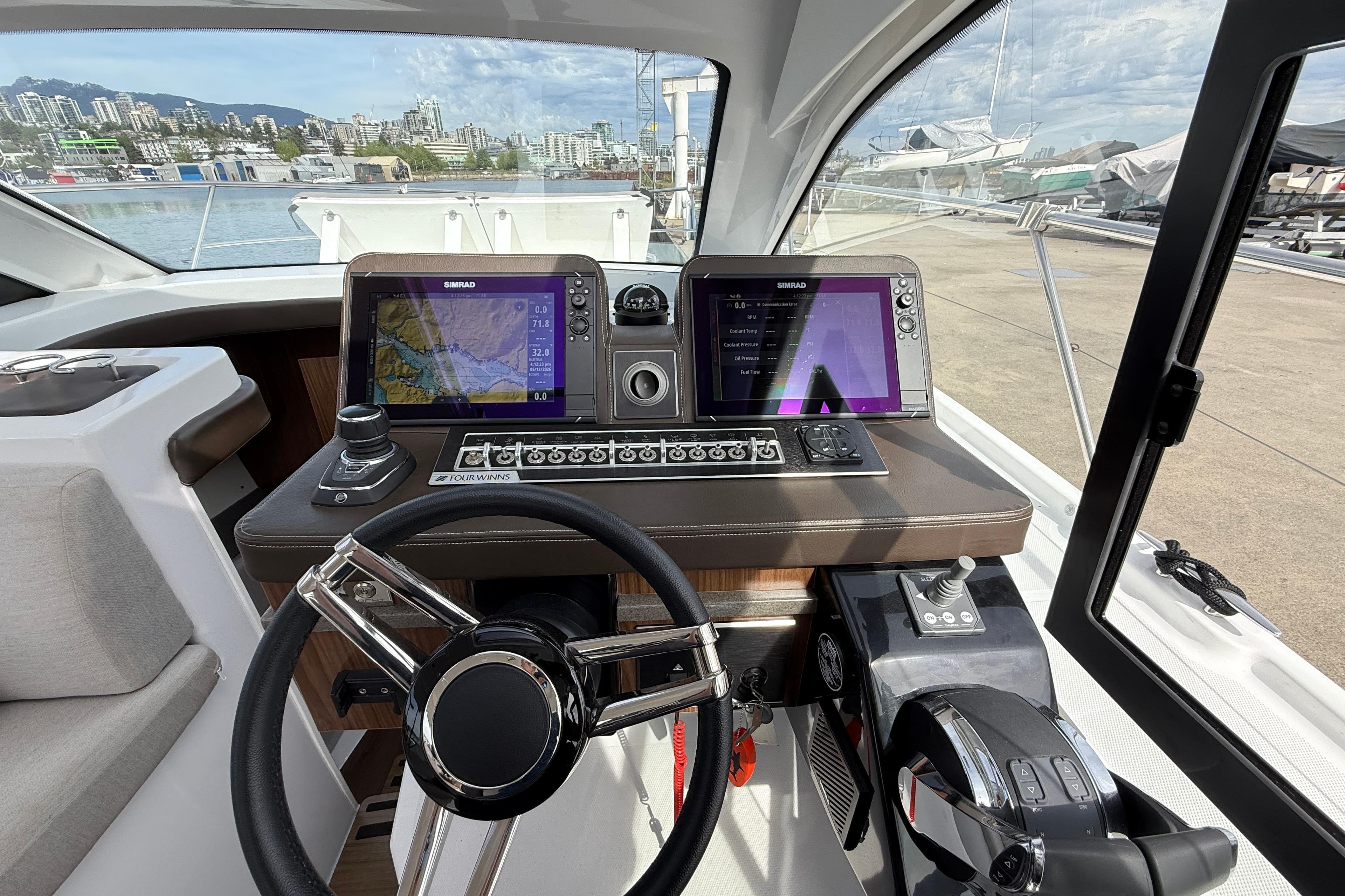 2022 Four Winns V355 Coupe OB