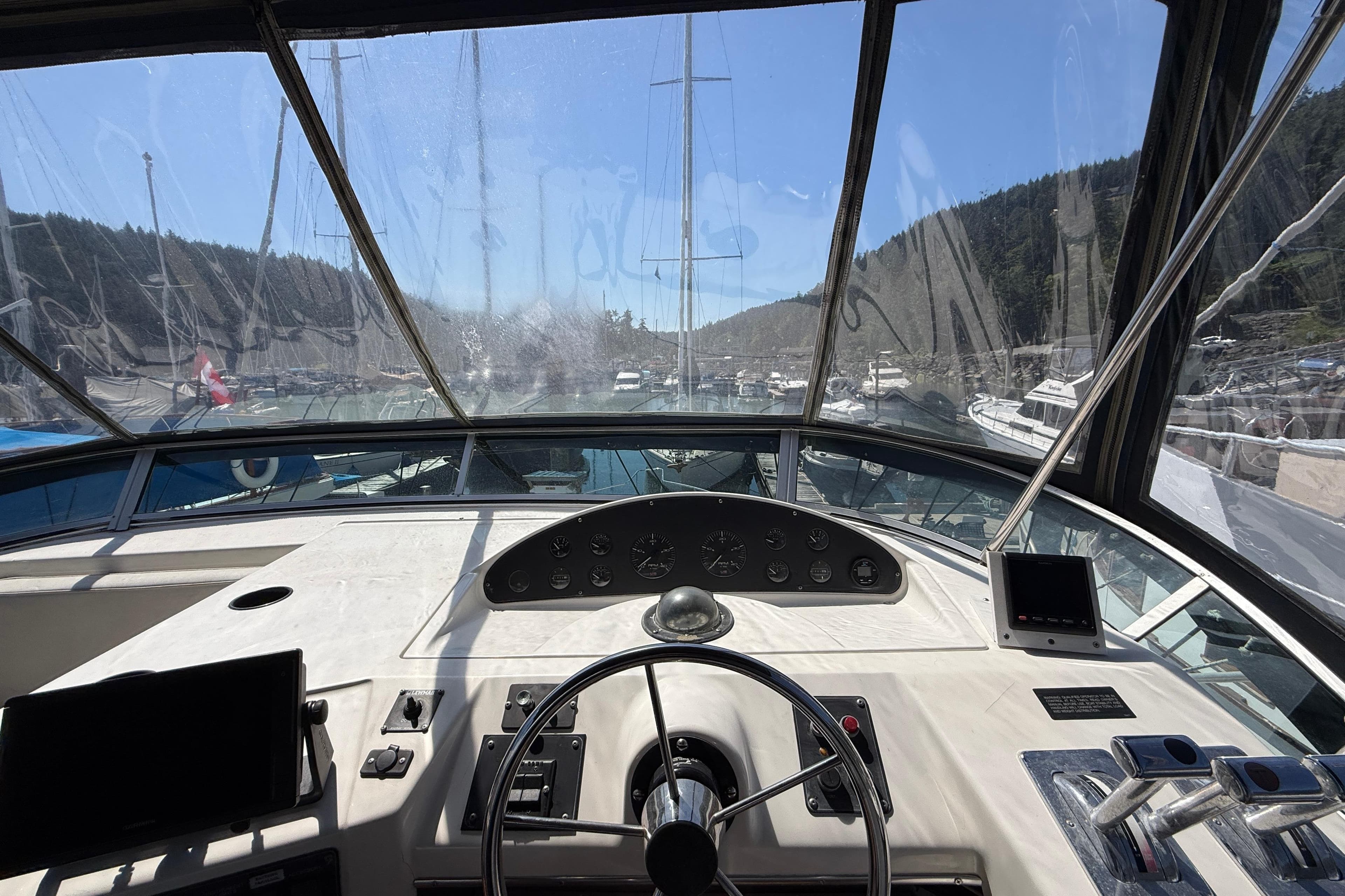 1998 Bayliner 3788 Command Bridge Motoryacht