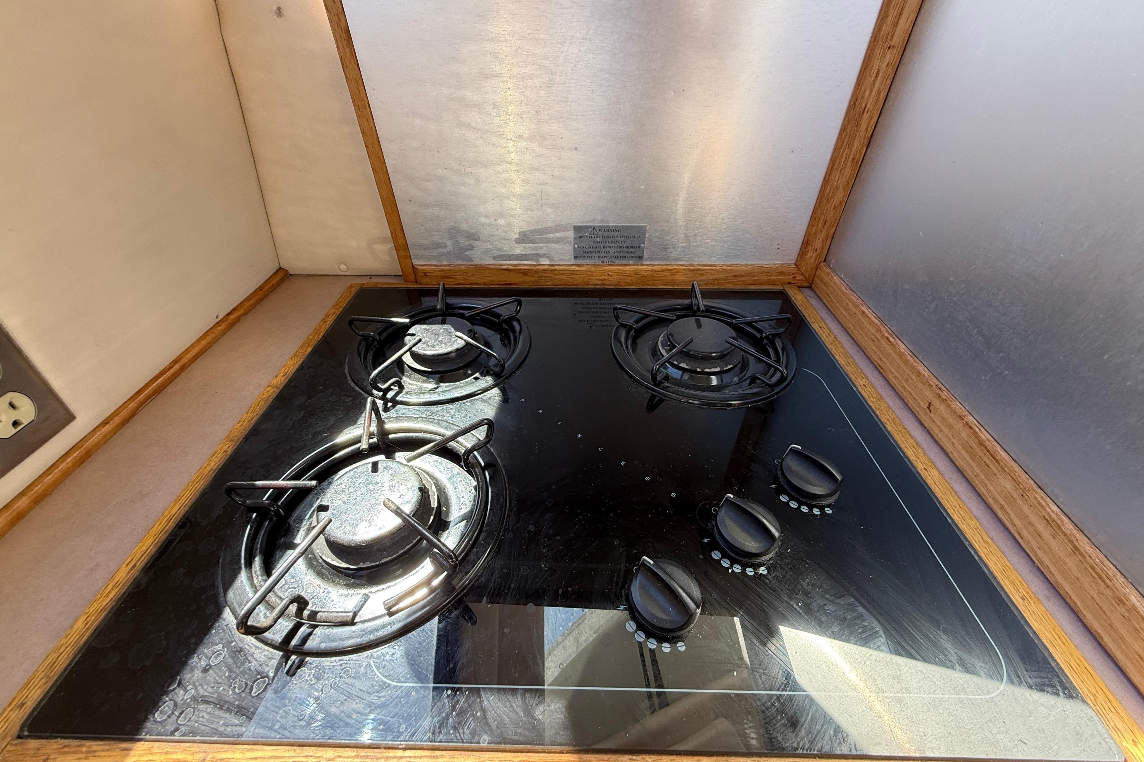 1998 Bayliner 3788 Command Bridge Motoryacht