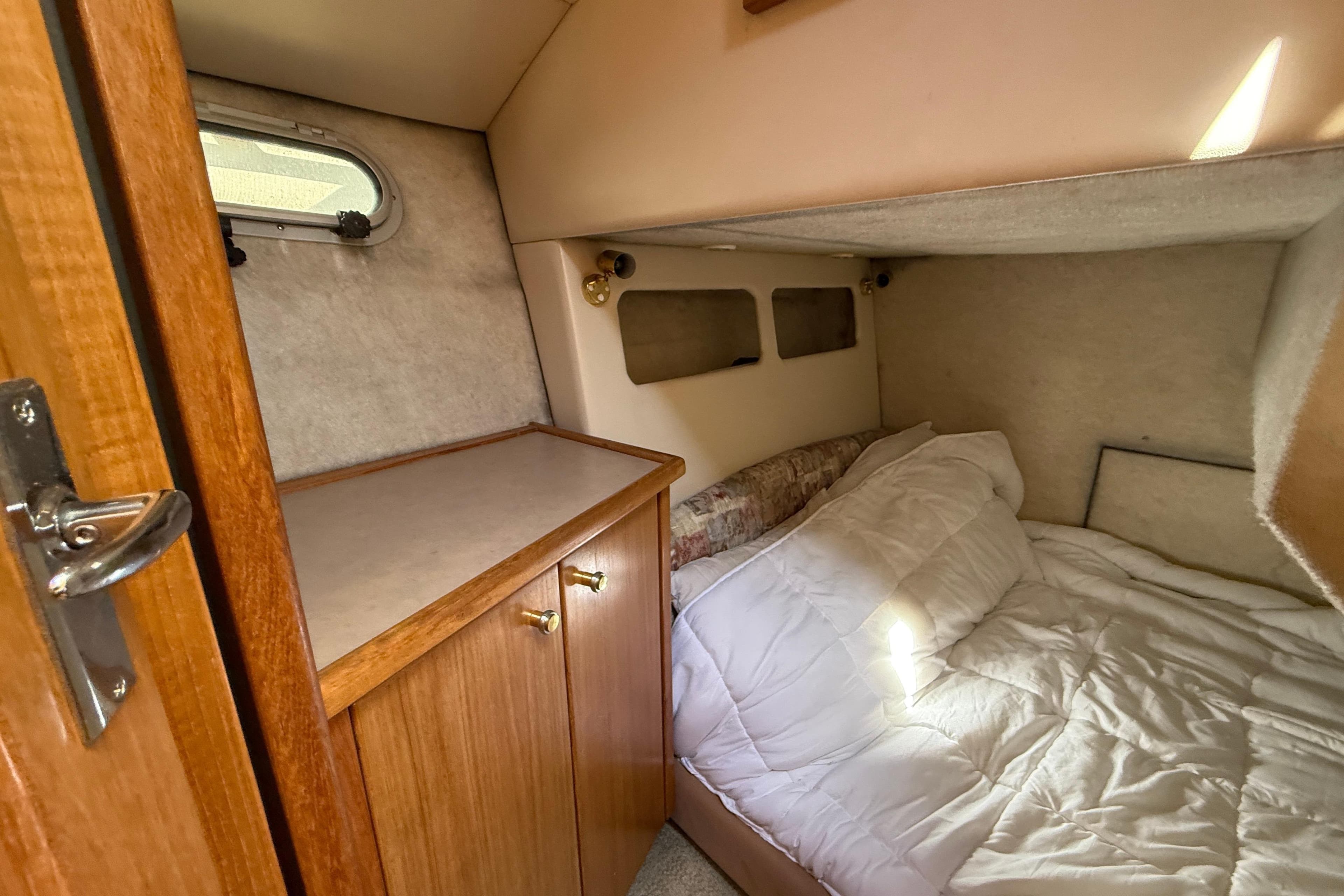 1998 Bayliner 3788 Command Bridge Motoryacht