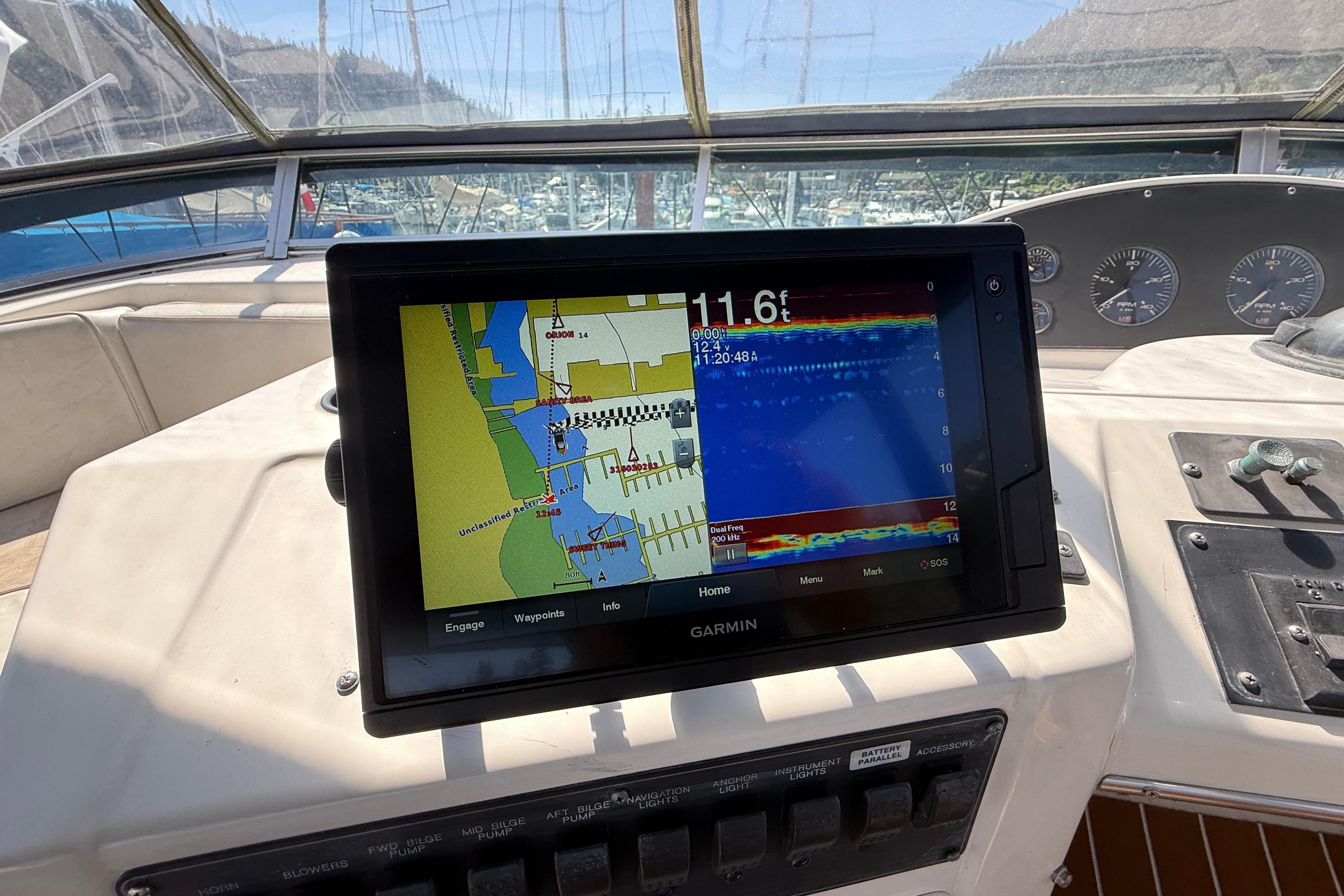 1998 Bayliner 3788 Command Bridge Motoryacht