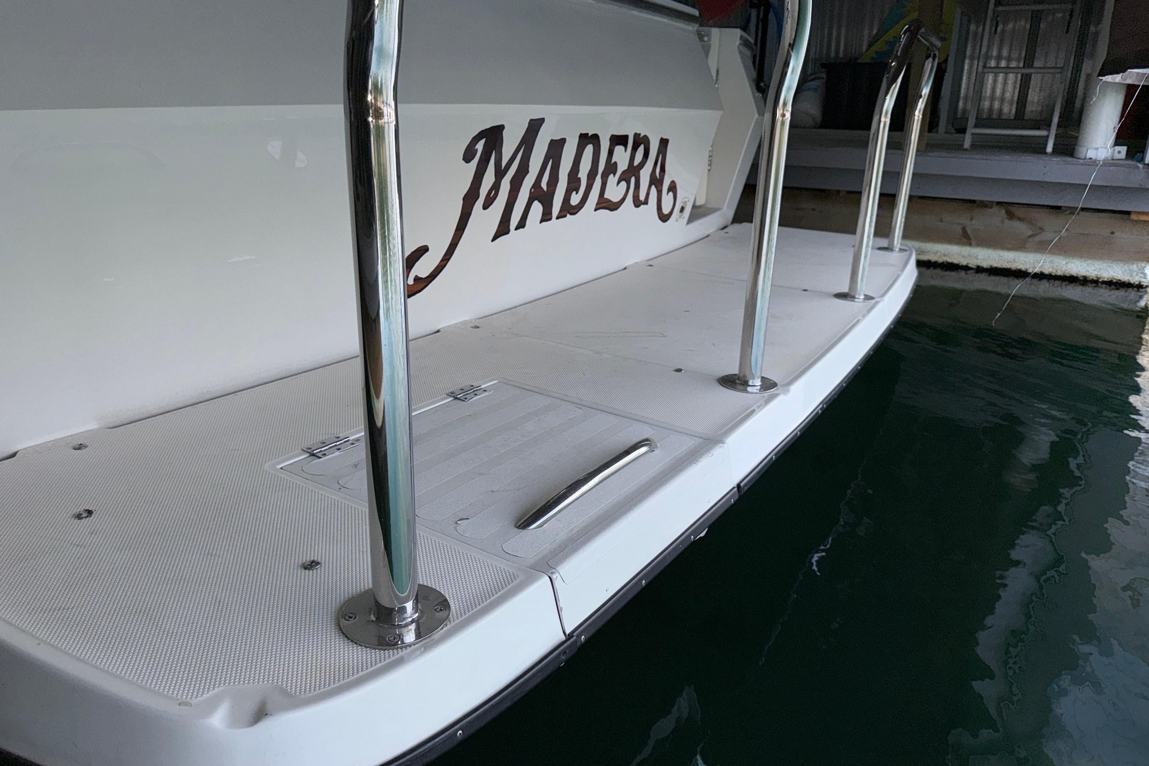 1998 Bayliner 4788 Pilot House Motoryacht