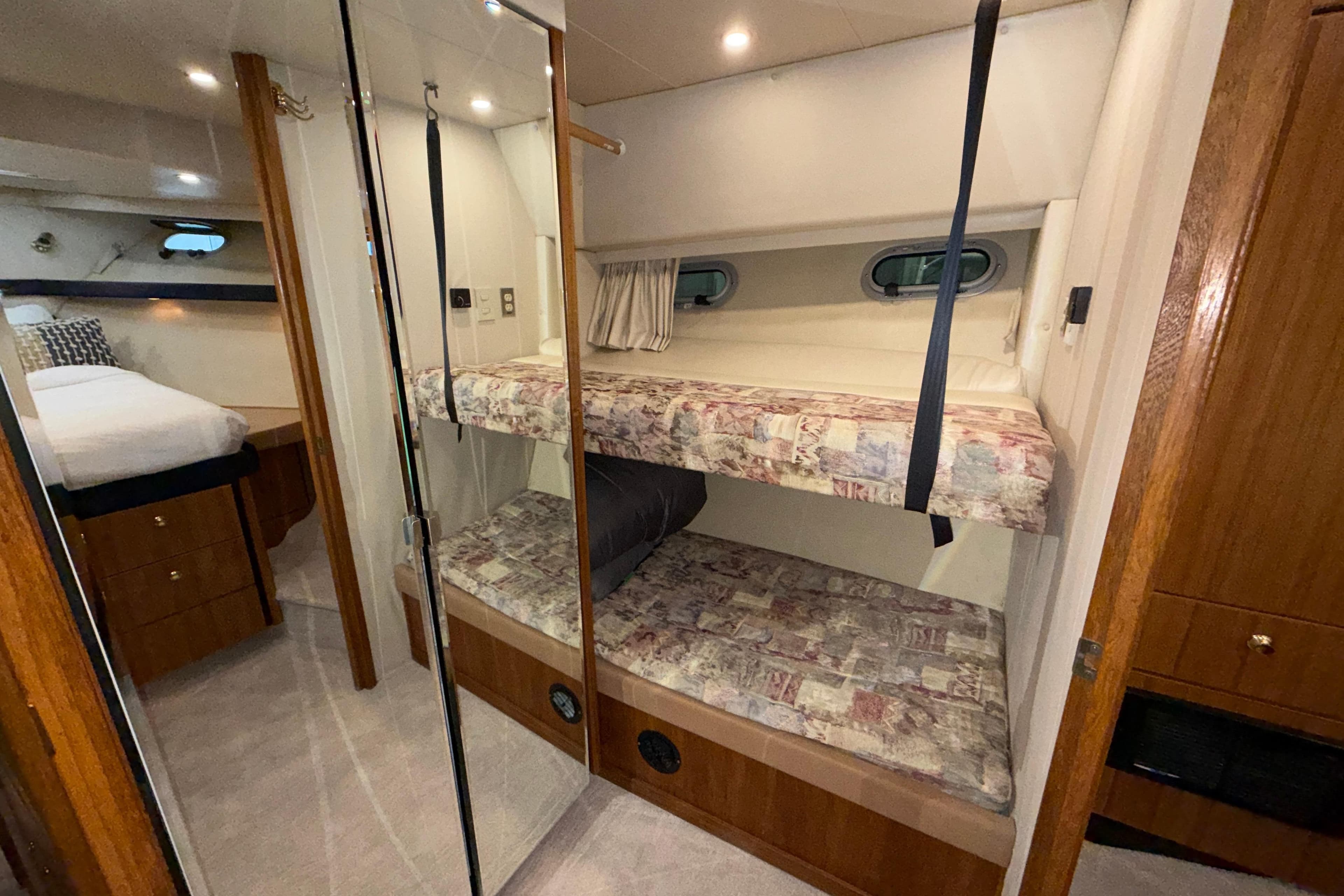 1998 Bayliner 4788 Pilot House Motoryacht