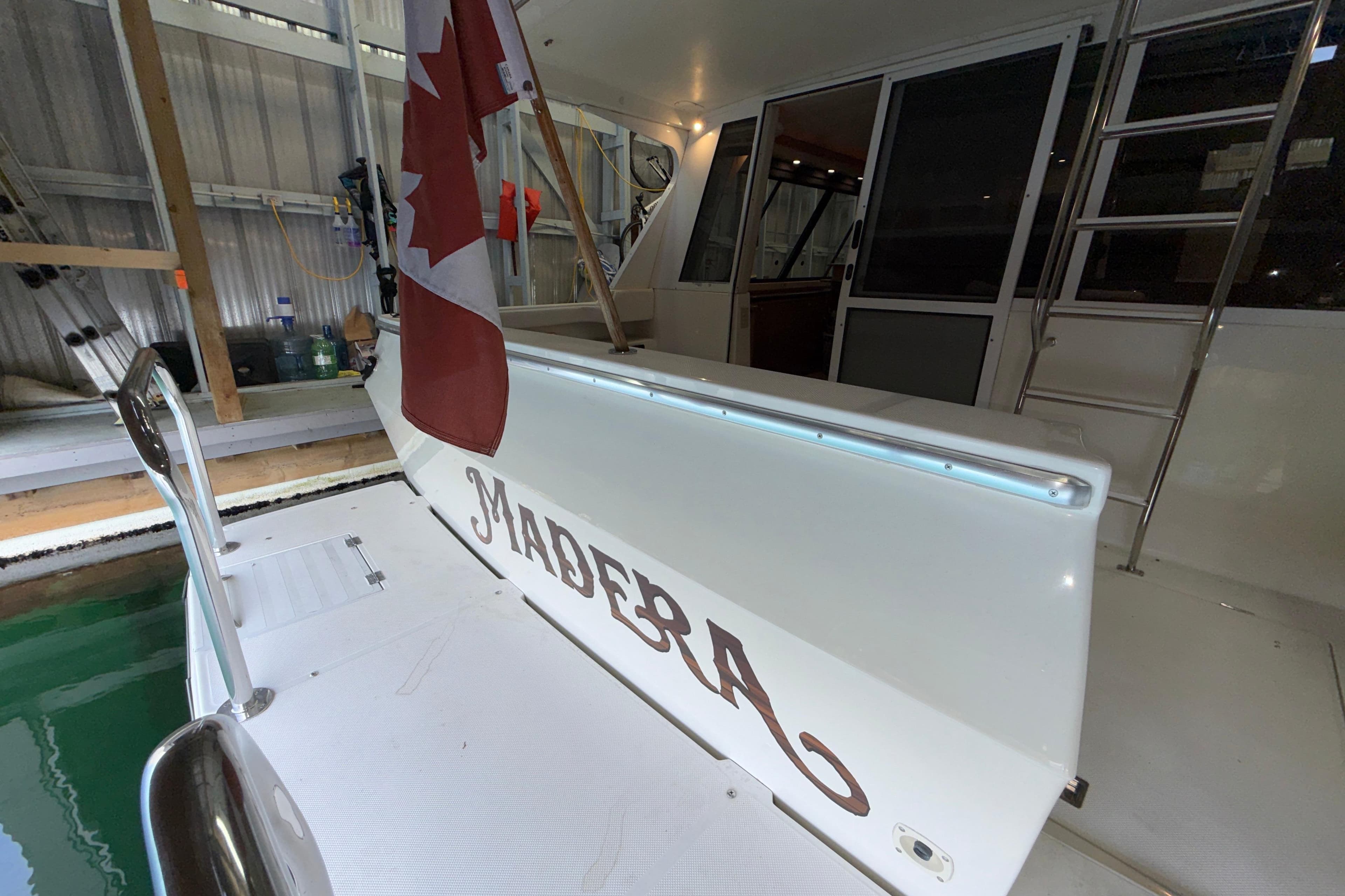 1998 Bayliner 4788 Pilot House Motoryacht