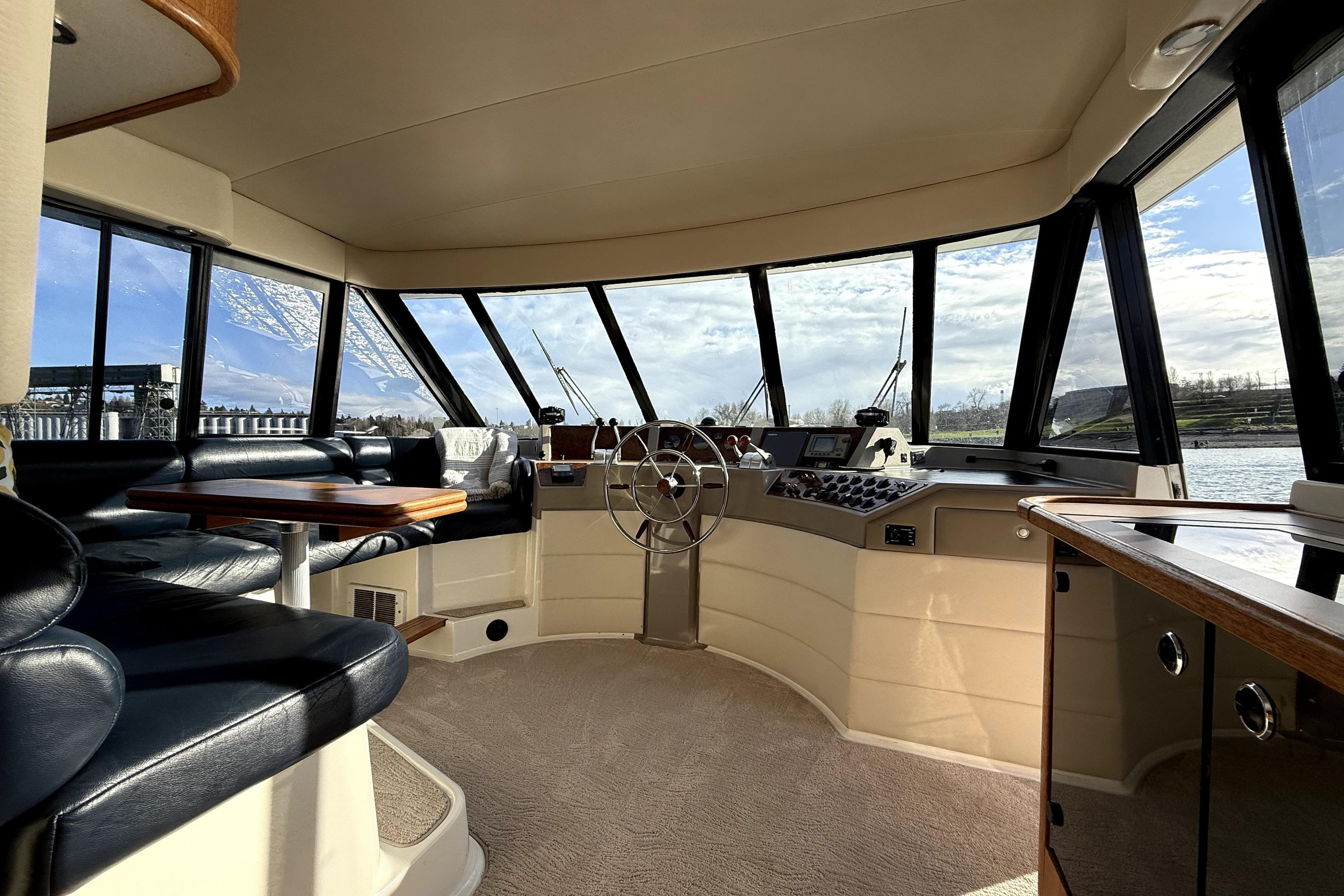 1998 Bayliner 4788 Pilot House Motoryacht