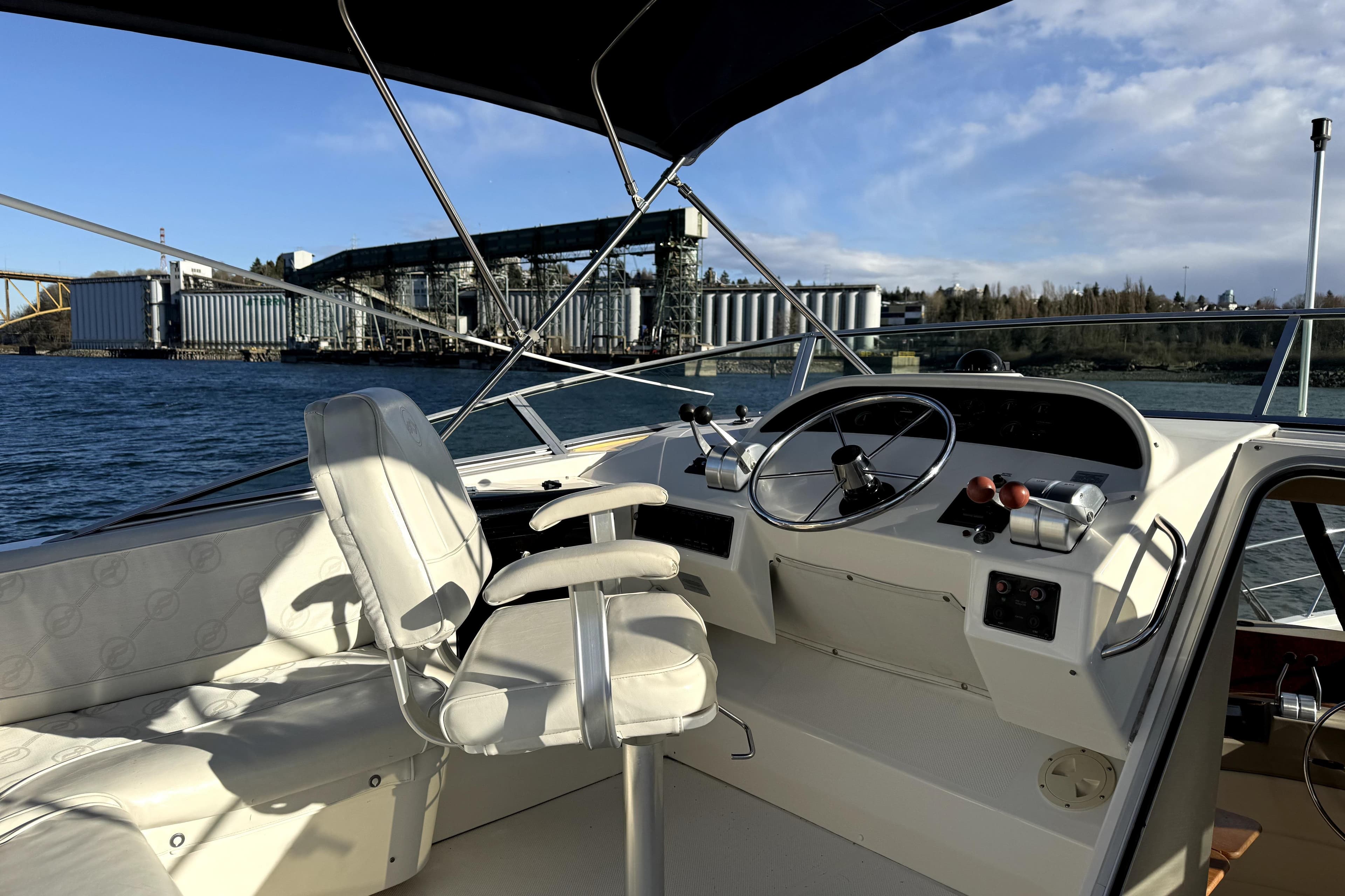 1998 Bayliner 4788 Pilot House Motoryacht