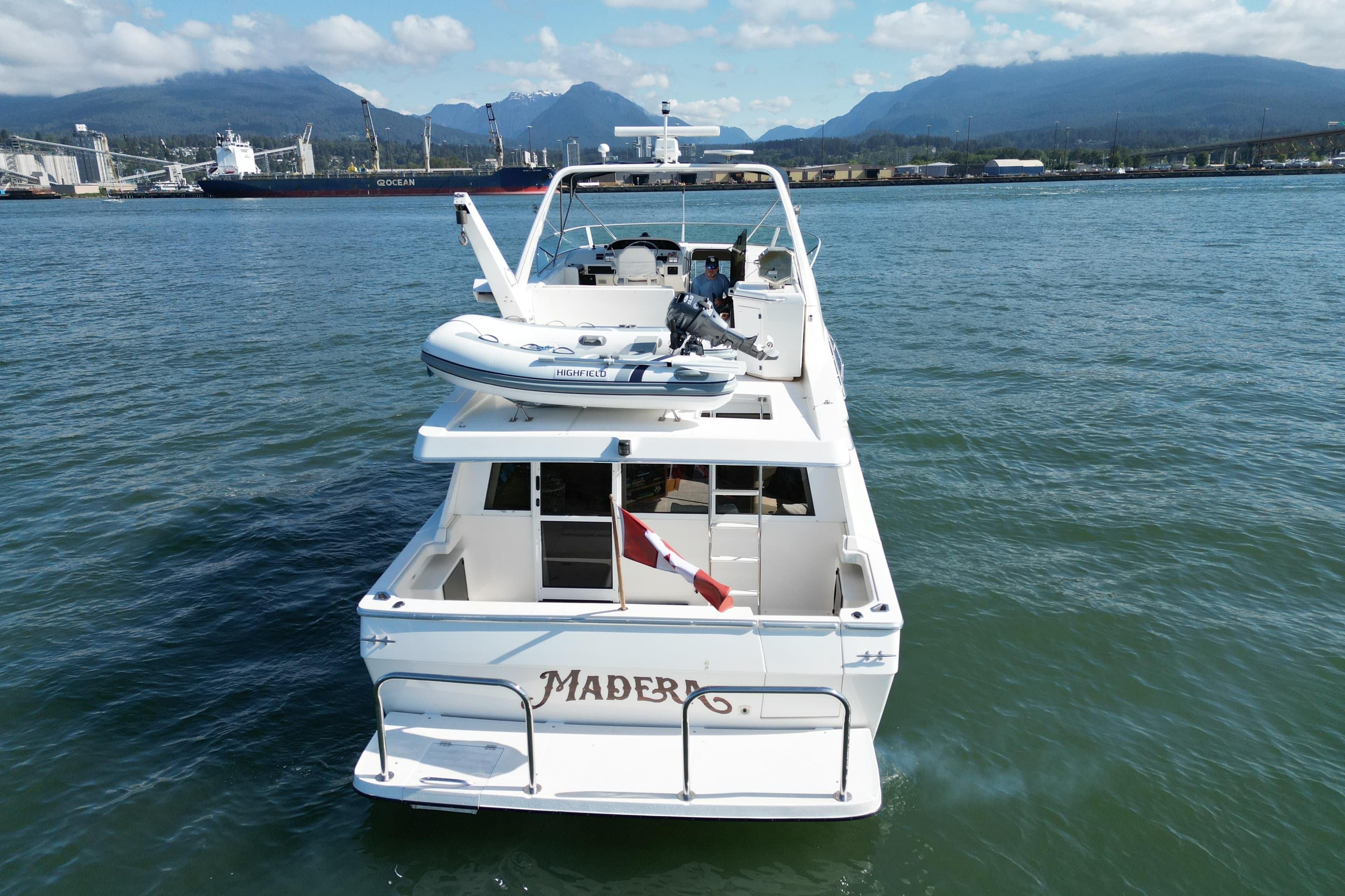 1998 Bayliner 4788 Pilot House Motoryacht