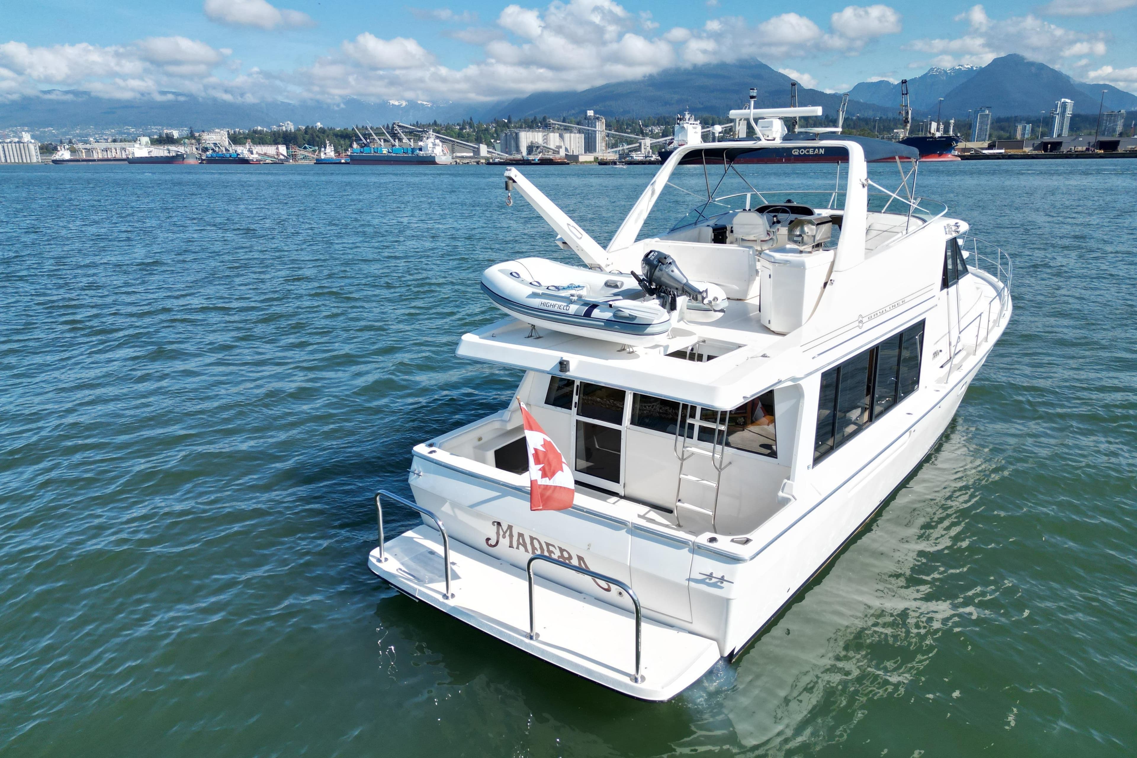 1998 Bayliner 4788 Pilot House Motoryacht