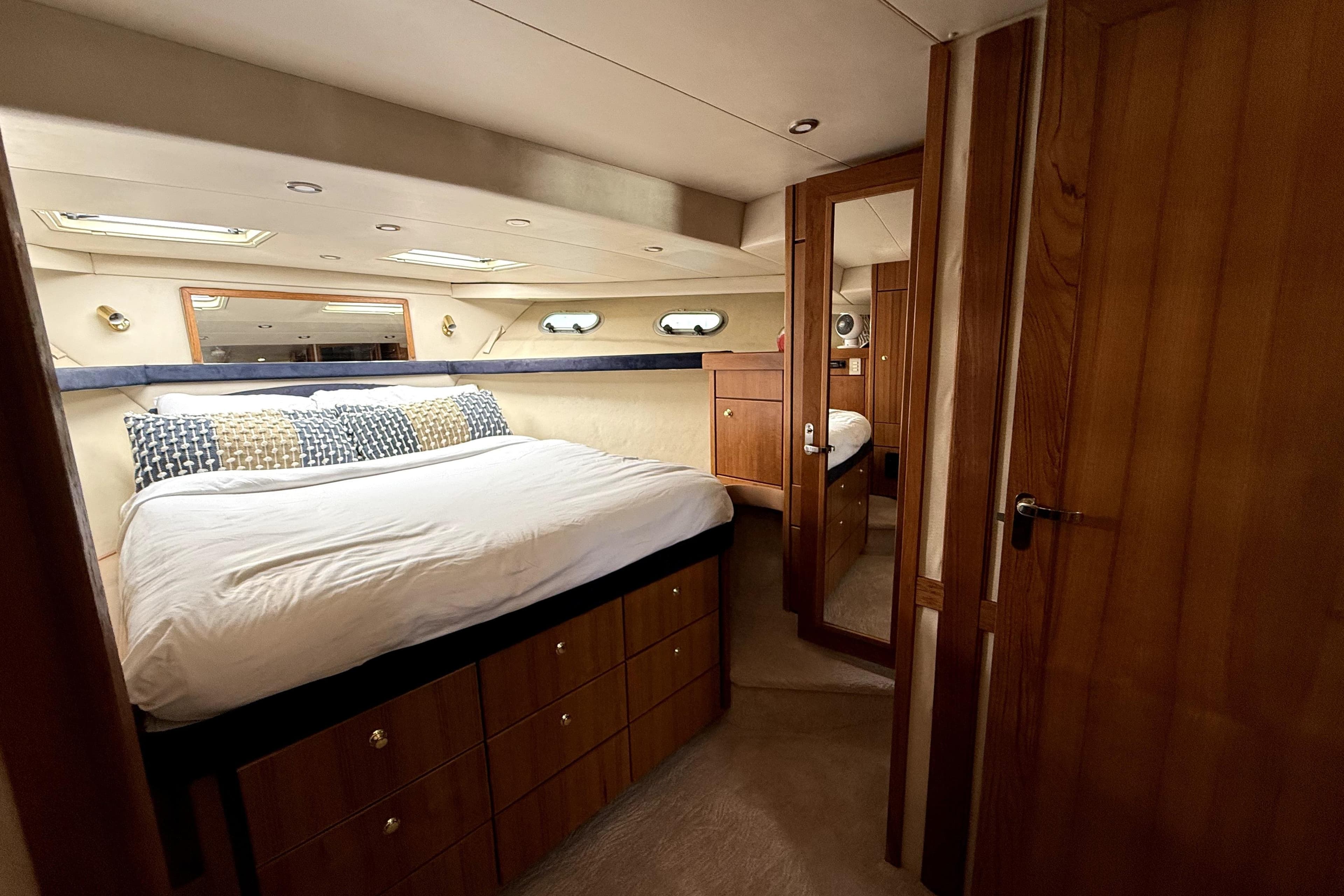 1998 Bayliner 4788 Pilot House Motoryacht