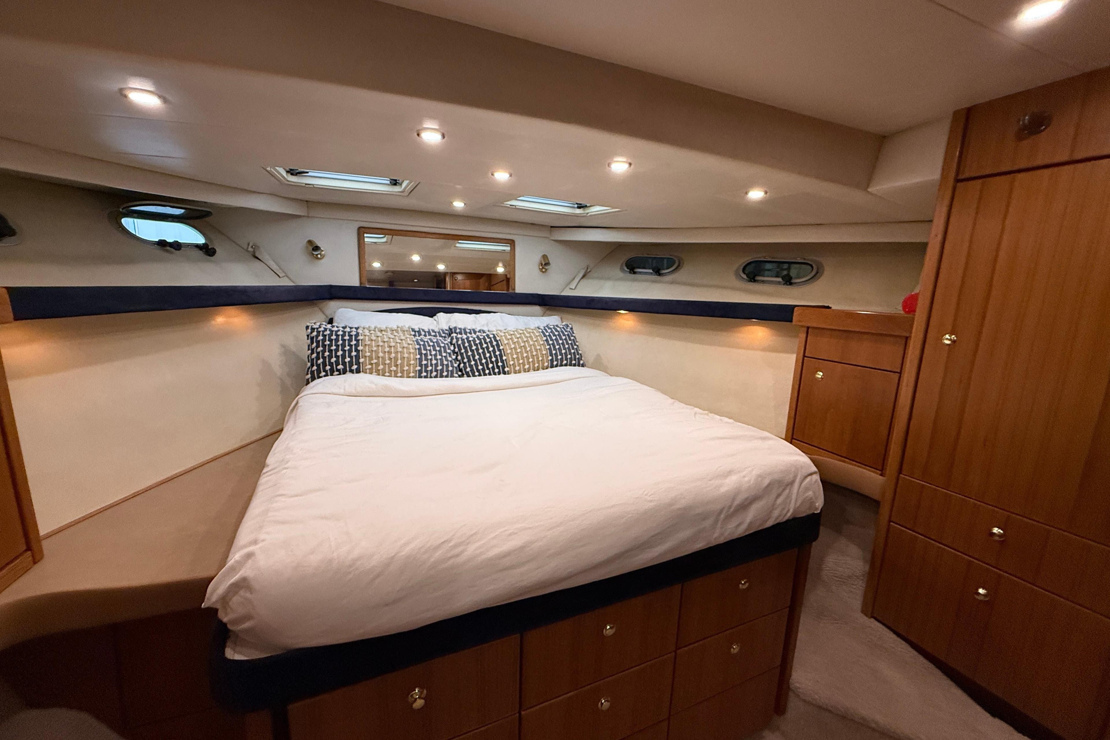 1998 Bayliner 4788 Pilot House Motoryacht