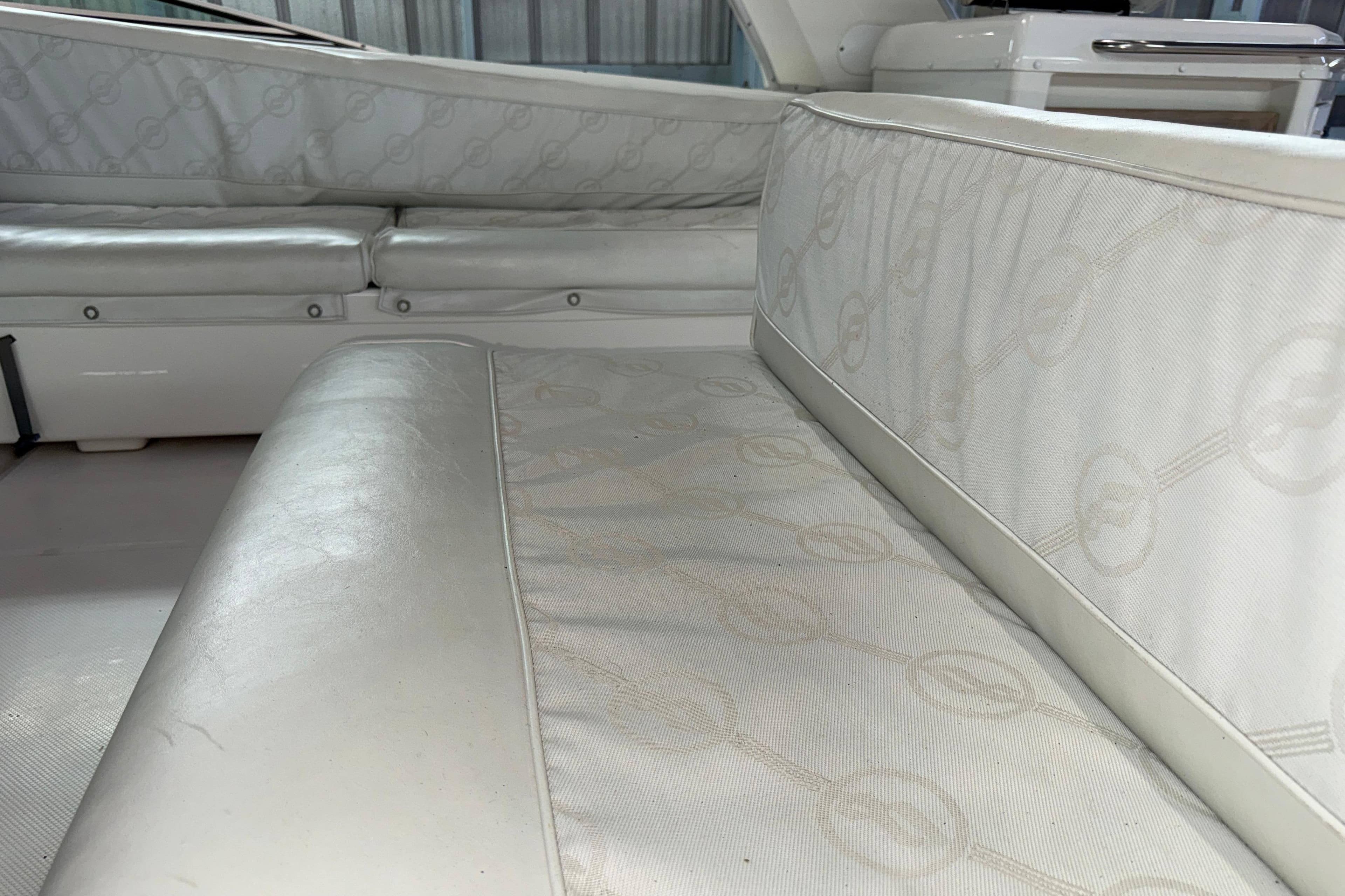 1998 Bayliner 4788 Pilot House Motoryacht