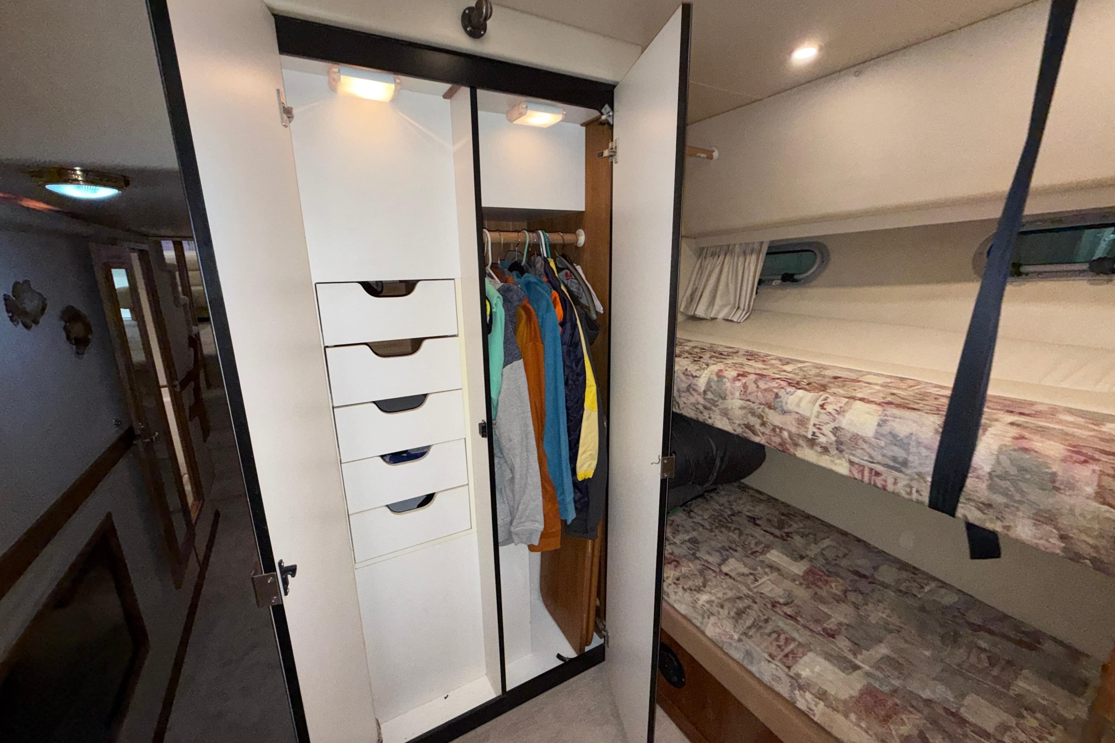 1998 Bayliner 4788 Pilot House Motoryacht