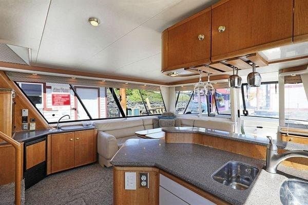 1998 Bayliner 4788 Pilot House Motoryacht