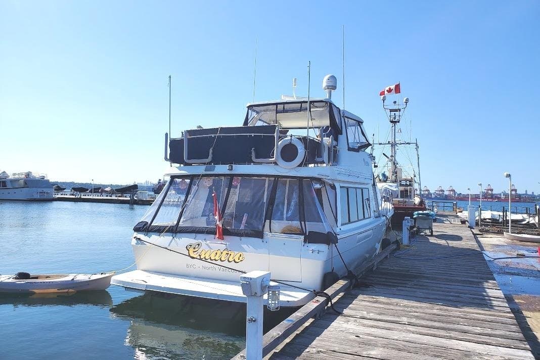 1998 Bayliner 4788 Pilot House Motoryacht