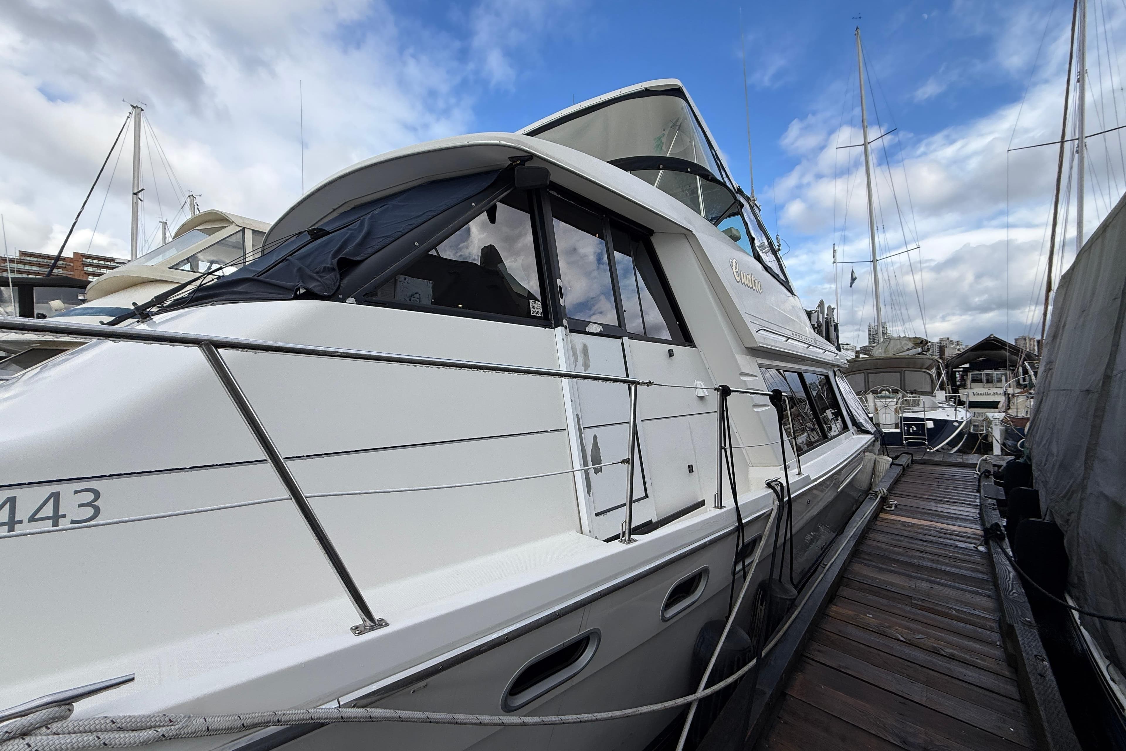 1998 Bayliner 4788 Pilot House Motoryacht