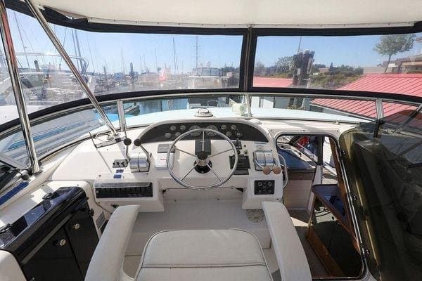 1998 Bayliner 4788 Pilot House Motoryacht
