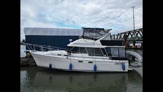 1989 Bayliner 3288 Tour